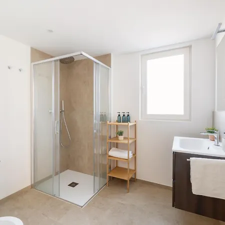 Schloss Locarno - Suites & Apartments-3
